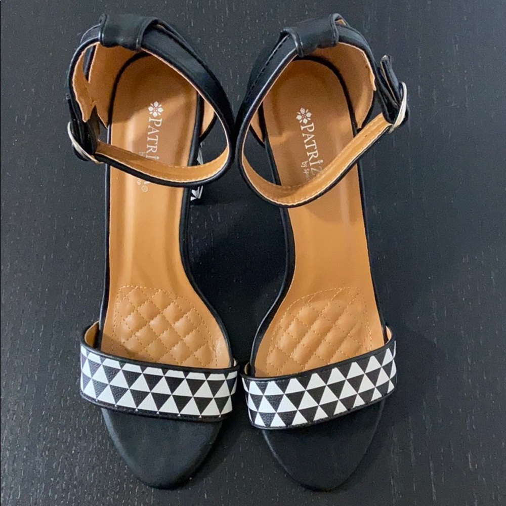 Patrizia by Spring Step chunk heel sandal size 10